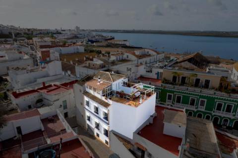 Prédio e Loja 345m2 | 4 Pisos - Habitação - Garagem - Rooftop Vista Rio