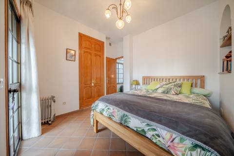 Prédio e Loja 345m2 | 4 Pisos - Habitação - Garagem - Rooftop Vista Rio