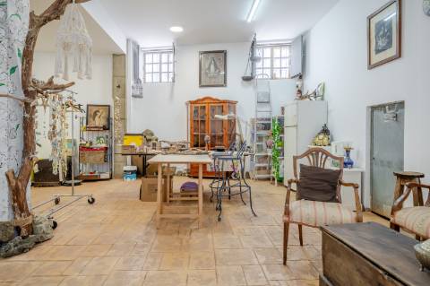 Prédio e Loja 345m2 | 4 Pisos - Habitação - Garagem - Rooftop Vista Rio