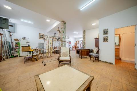 Prédio e Loja 345m2 | 4 Pisos - Habitação - Garagem - Rooftop Vista Rio