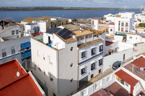 Prédio e Loja 345m2 | 4 Pisos - Habitação - Garagem - Rooftop Vista Rio