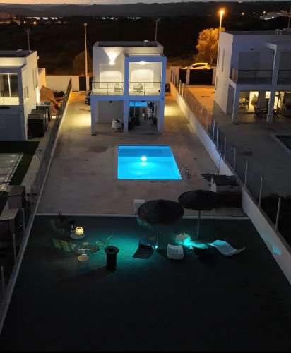 Moradia T3 Nova com Piscina - lote 700m2 - Costa Esuri - Ayamonte