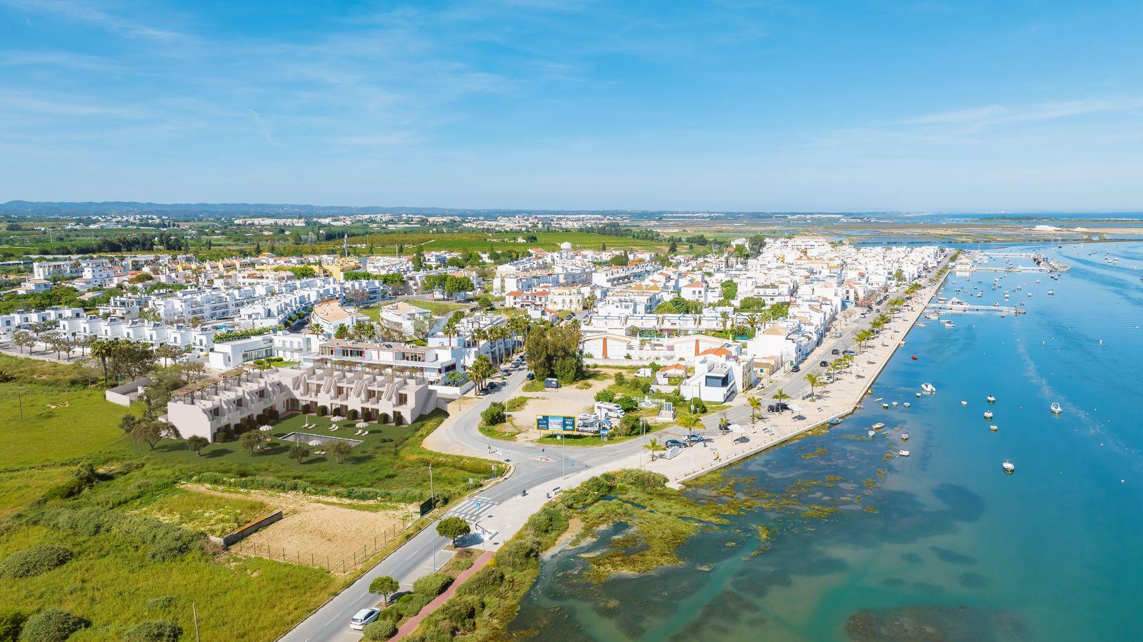 Terreno com Projeto Aprovado para Hotel, Santa Luzia, Tavira, Algarve