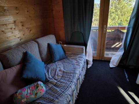 MORADIA - CASA DE MADEIRA T1 - COM PISCINA - ARRENDAMENTO DE SETEMBRO A JUNHO - ALCARIAS GRANDES - CASTRO MARIM - ALGARVE