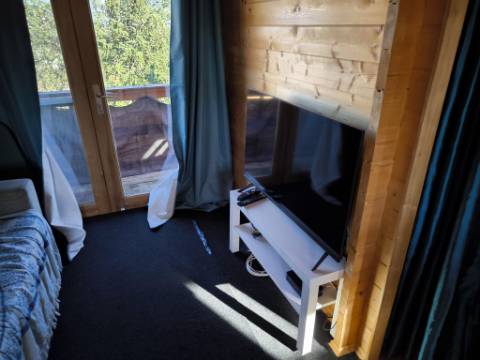 MORADIA - CASA DE MADEIRA T1 - COM PISCINA - ARRENDAMENTO DE SETEMBRO A JUNHO - ALCARIAS GRANDES - CASTRO MARIM - ALGARVE