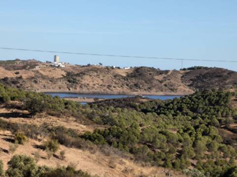 MORADIA - CASA DE MADEIRA T1 - COM PISCINA - ARRENDAMENTO DE SETEMBRO A JUNHO - ALCARIAS GRANDES - CASTRO MARIM - ALGARVE
