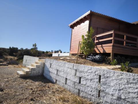 MORADIA - CASA DE MADEIRA T1 - COM PISCINA - ARRENDAMENTO DE SETEMBRO A JUNHO - ALCARIAS GRANDES - CASTRO MARIM - ALGARVE