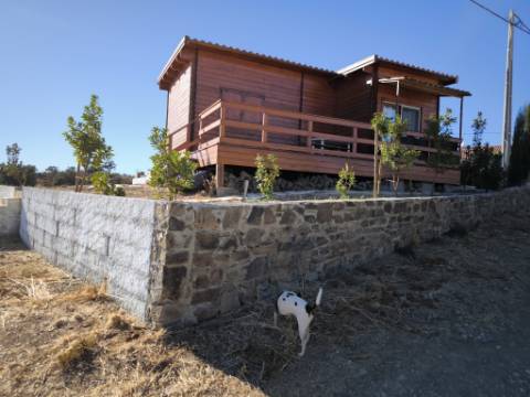 MORADIA - CASA DE MADEIRA T1 - COM PISCINA - ARRENDAMENTO DE SETEMBRO A JUNHO - ALCARIAS GRANDES - CASTRO MARIM - ALGARVE