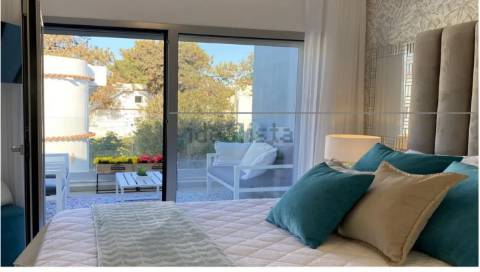 Apartamento T3 de Alto Padrão a 300m da Praia - Elegância, Conforto e Rentabilidade Garantida