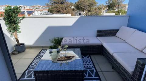 Apartamento T3 de Alto Padrão a 300m da Praia - Elegância, Conforto e Rentabilidade Garantida