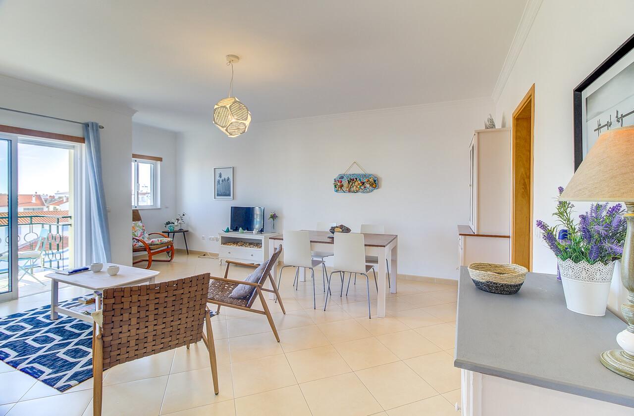 Apartamento T2 Moderno com Vista Mar - Praia da Alagoa, Altura