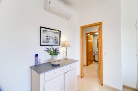 Apartamento T2 Moderno com Vista Mar - Praia da Alagoa, Altura