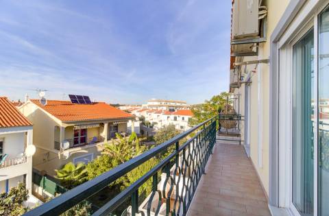 Apartamento T2 Moderno com Vista Mar - Praia da Alagoa, Altura