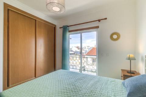 Apartamento T2 Moderno com Vista Mar - Praia da Alagoa, Altura - para Arrendamento Anual