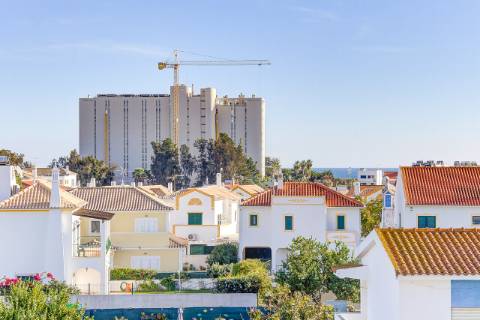 Apartamento T2 Moderno com Vista Mar - Praia da Alagoa, Altura - para Arrendamento Anual