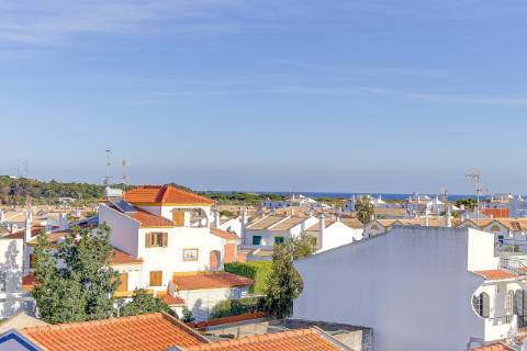Apartamento T2 Moderno com Vista Mar - Praia da Alagoa, Altura - para Arrendamento Anual