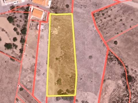 TERRENO COM 4.720 M² - NO CENTRO DO AZINHAL - COM POSSIBILIDADE DE CONSTRUIR DUAS MORADIAS PARA HABITAÇÃO E OU TURISMO - AZINHAL - CASTRO MARIM - ALGARVE