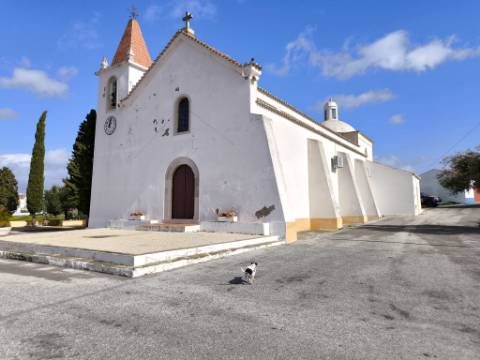 TERRENO COM 4.720 M² - NO CENTRO DO AZINHAL - COM POSSIBILIDADE DE CONSTRUIR DUAS MORADIAS PARA HABITAÇÃO E OU TURISMO - AZINHAL - CASTRO MARIM - ALGARVE