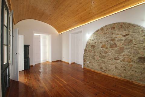 Apartamento T4 em São Bras Alportel - Centro