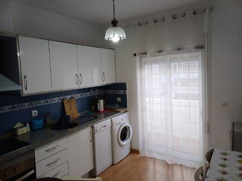 Apartamento T1 +1 Anual com magnifico terraço no centro de Vila Real de Santo António