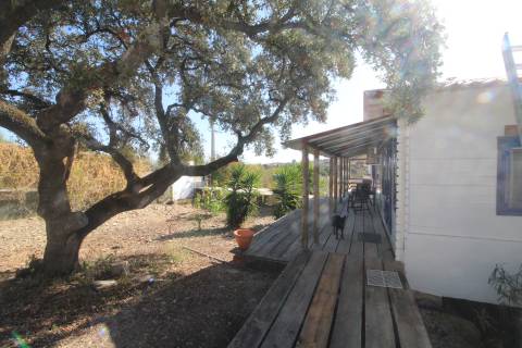 Moradia com Terreno de 880 m² - Balurcos - Alcoutim