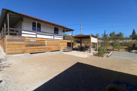 Moradia com Terreno de 880 m² - Balurcos - Alcoutim