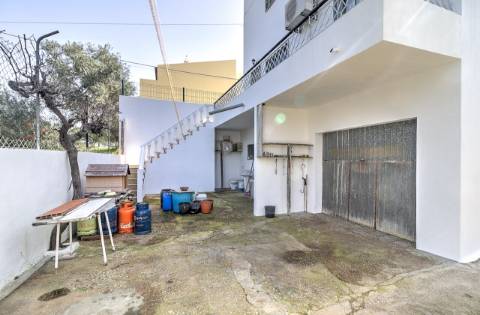 Moradia Independente T3 com 220 m² | Lote de 400 m² | Excelente Exposição Solar | Próxima das Praias e de Espanha