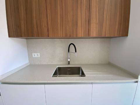 Apartamento T3 com terraço privativo em Loulé