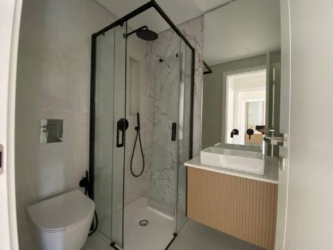 Apartamento T3 com terraço privativo em Loulé