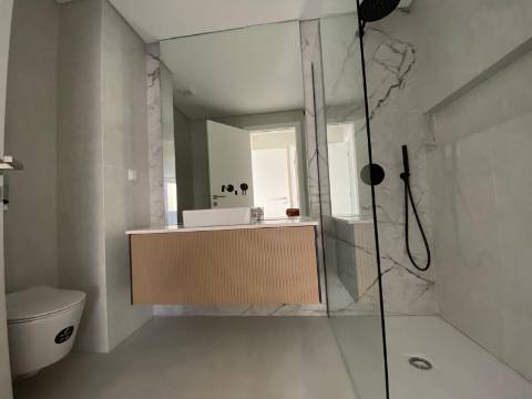 Apartamento T2 Novo no Centro de Loulé - Excelente áreas!