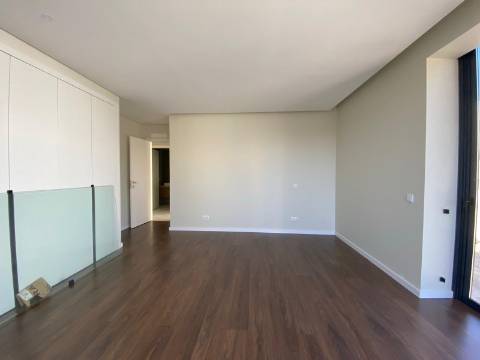 Apartamento T2 Novo no Centro de Loulé - Excelente áreas!