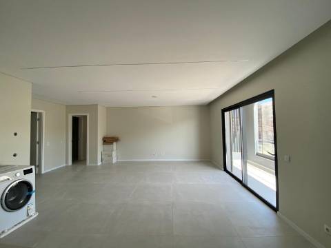 Apartamento T2 Novo no Centro de Loulé - Excelente áreas!