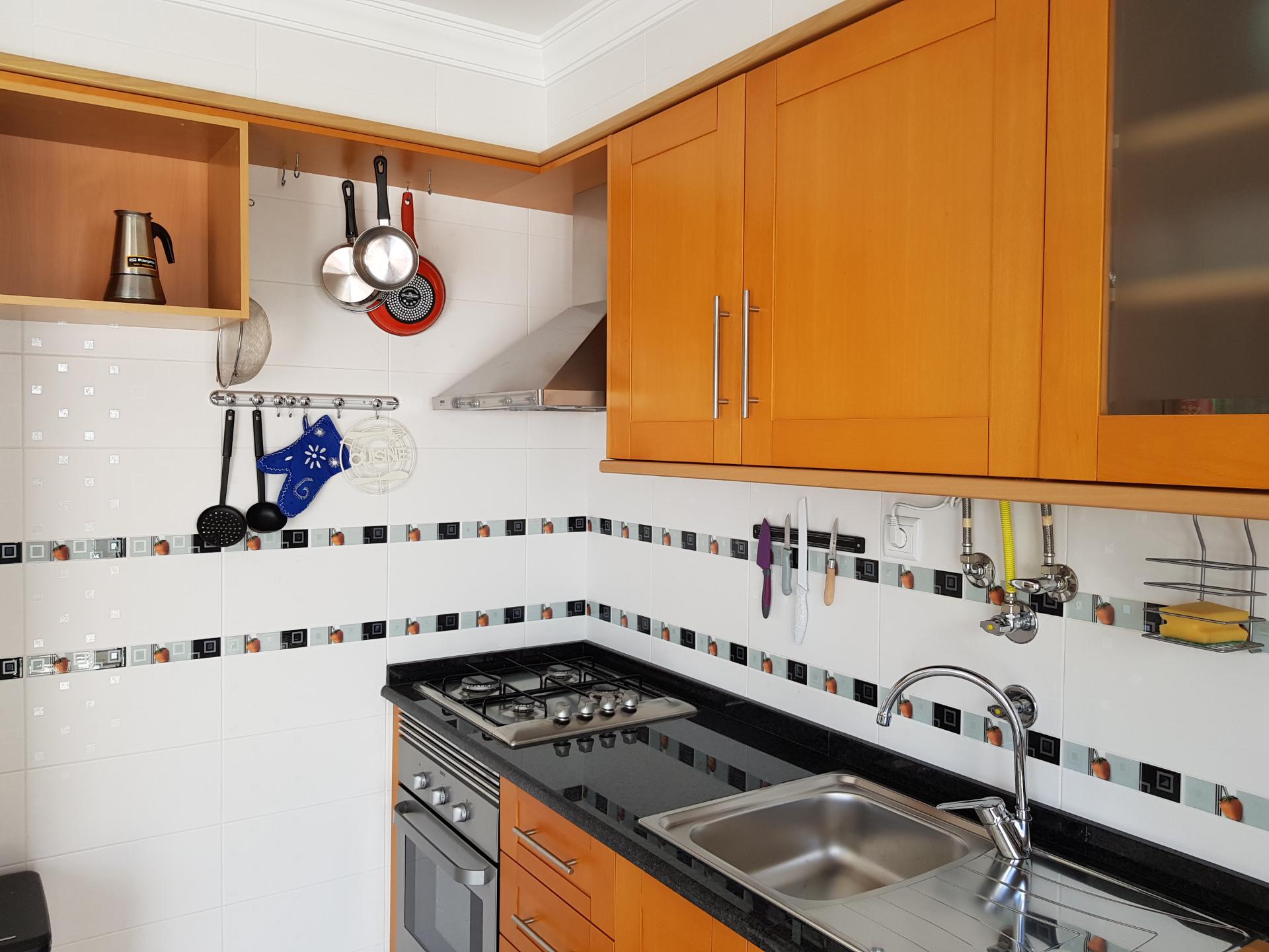 Estúdio/ T0 para venda na principal avenida de Vila Real de Santo António