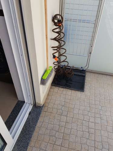 Estúdio/ T0 para venda na principal avenida de Vila Real de Santo António