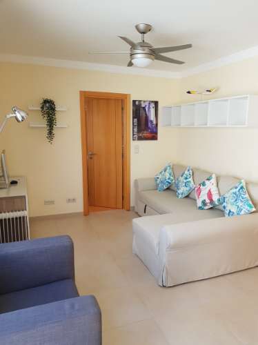 Estúdio/ T0 para venda na principal avenida de Vila Real de Santo António