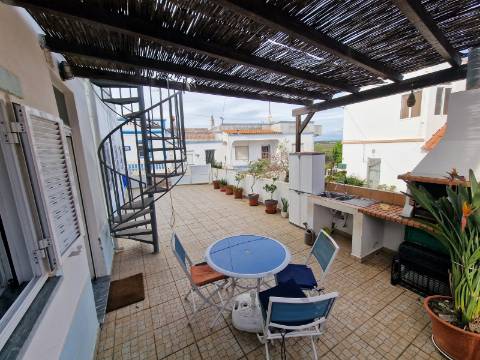 Moradia T2 com Terraço e Vista para o Sapal - Arrendamento Anual - São Bartolomeu do Sul - Castro Marim