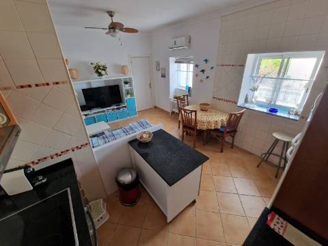 Moradia T2 com Terraço e Vista para o Sapal - Arrendamento Anual - São Bartolomeu do Sul - Castro Marim