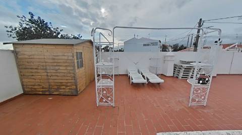 Moradia T2 com Terraço e Vista para o Sapal - Arrendamento Anual - São Bartolomeu do Sul - Castro Marim