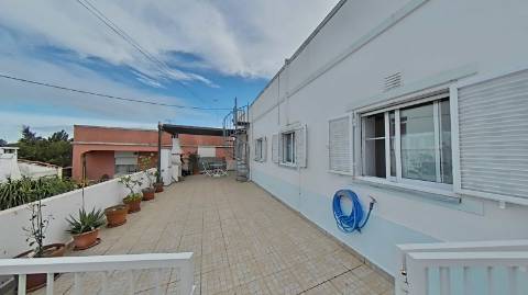 Moradia T2 com Terraço e Vista para o Sapal - Arrendamento Anual - São Bartolomeu do Sul - Castro Marim