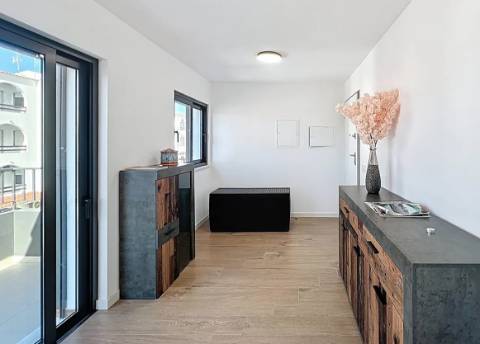 Penthouse T2 Exclusiva com Amplas Varandas e Vista Rio - Vila Real de Santo António