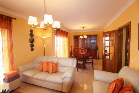 Moradia T4 em Urbanização Tranquila, em Tavira