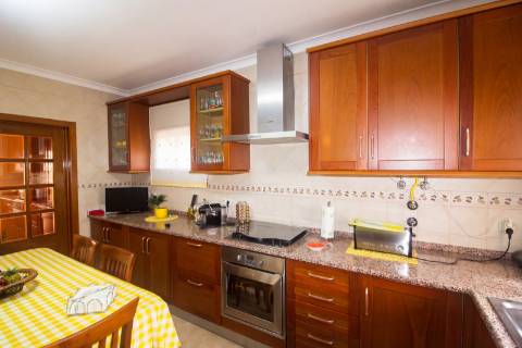 Moradia T4 em Urbanização Tranquila, em Tavira