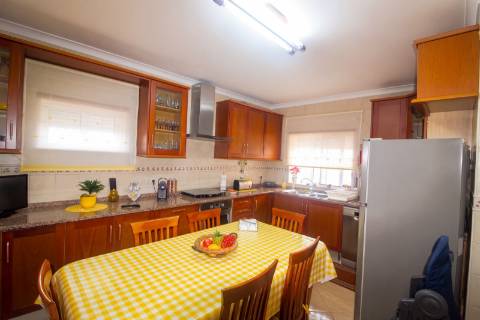 Moradia T4 em Urbanização Tranquila, em Tavira