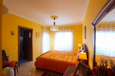 Moradia T4 em Urbanização Tranquila, em Tavira