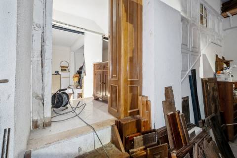 Armazém com montra na Tapada das Mercês, Sintra