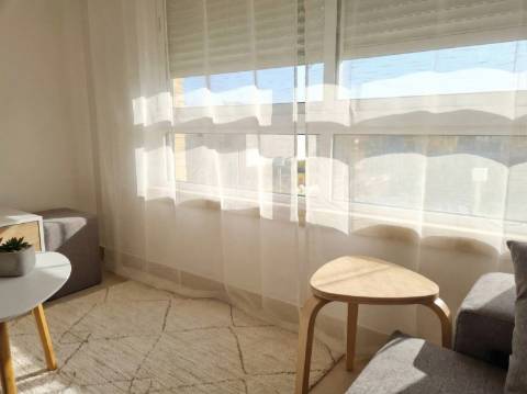 Conceição de Tavira, Apartamento T2 em Prédio com Piscina.