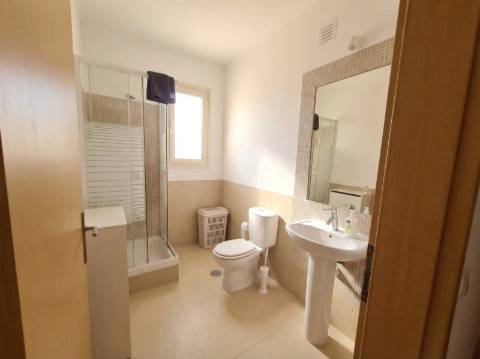 Conceição de Tavira, Apartamento T2 em Prédio com Piscina.