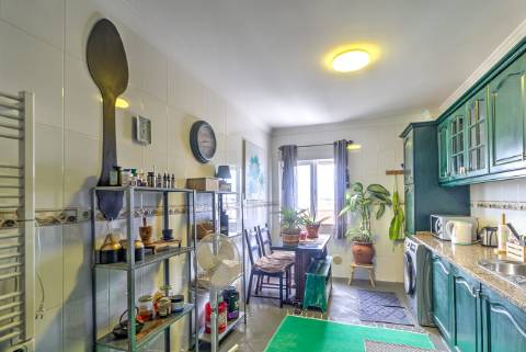 Incrível apartamento T3 com vista para a cidade e para o mar!