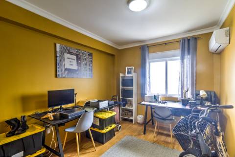 Incrível apartamento T3 com vista para a cidade e para o mar!