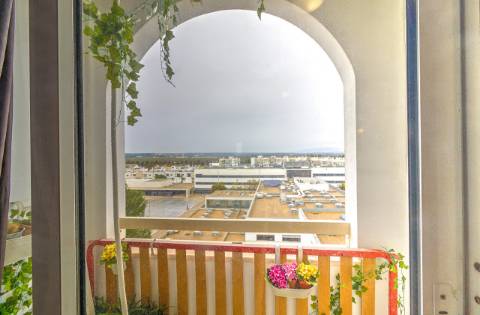 Incrível apartamento T3 com vista para a cidade e para o mar!